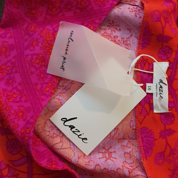 NWT Dazie Boundless Blooms Fuchsia Mini Skirt Size 14 - Picture 4 of 5